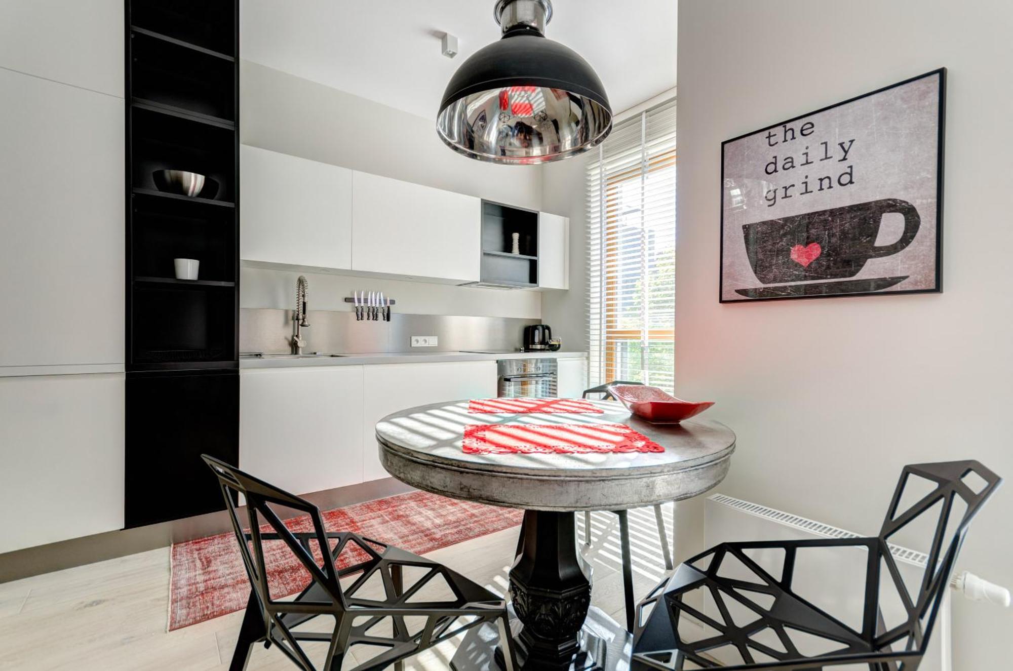 Dom & House - Apartamenty Nadmorski Dwor Гданьск Экстерьер фото